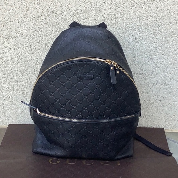 Gucci Other - Authentic Gucci Guccissima leather zip backpack